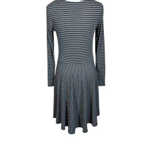 Modcloth Gray White Stripe Weekend Plans Skater Dress Ribbed Stretch Size L - Picture 2 of 15